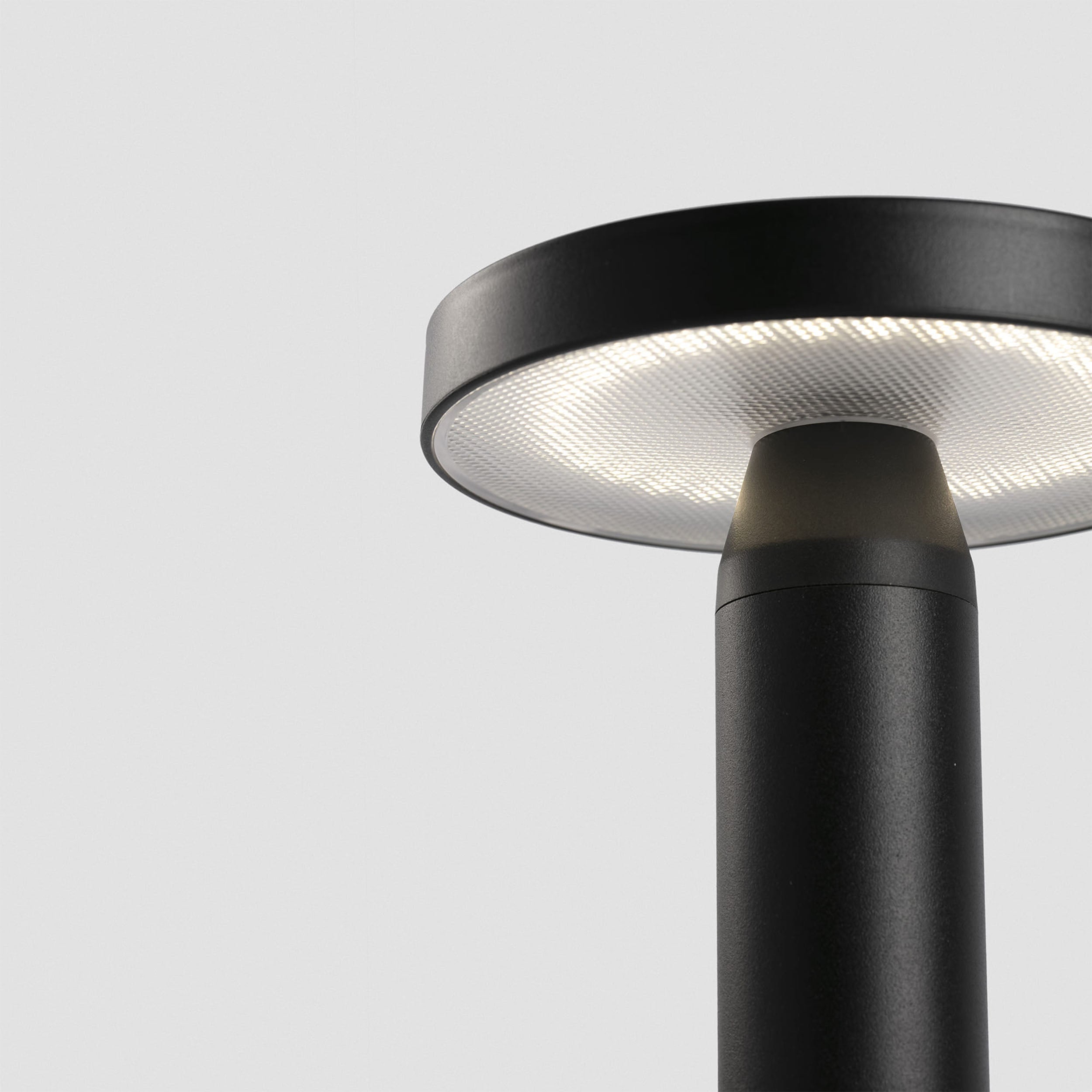Faro Cairo LED portable table light