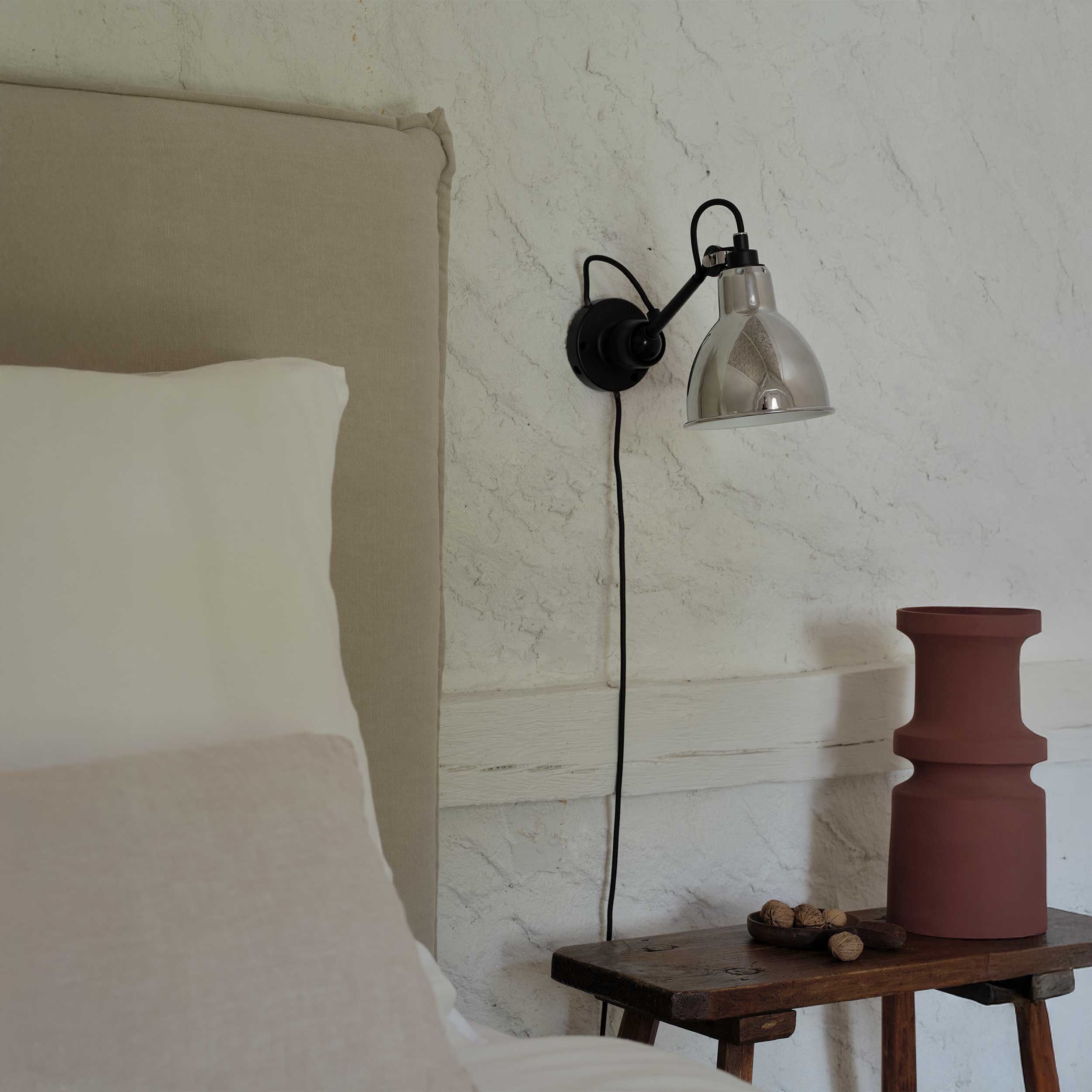 DCW éditions Lampe Gras N304 E14 wall light with switch