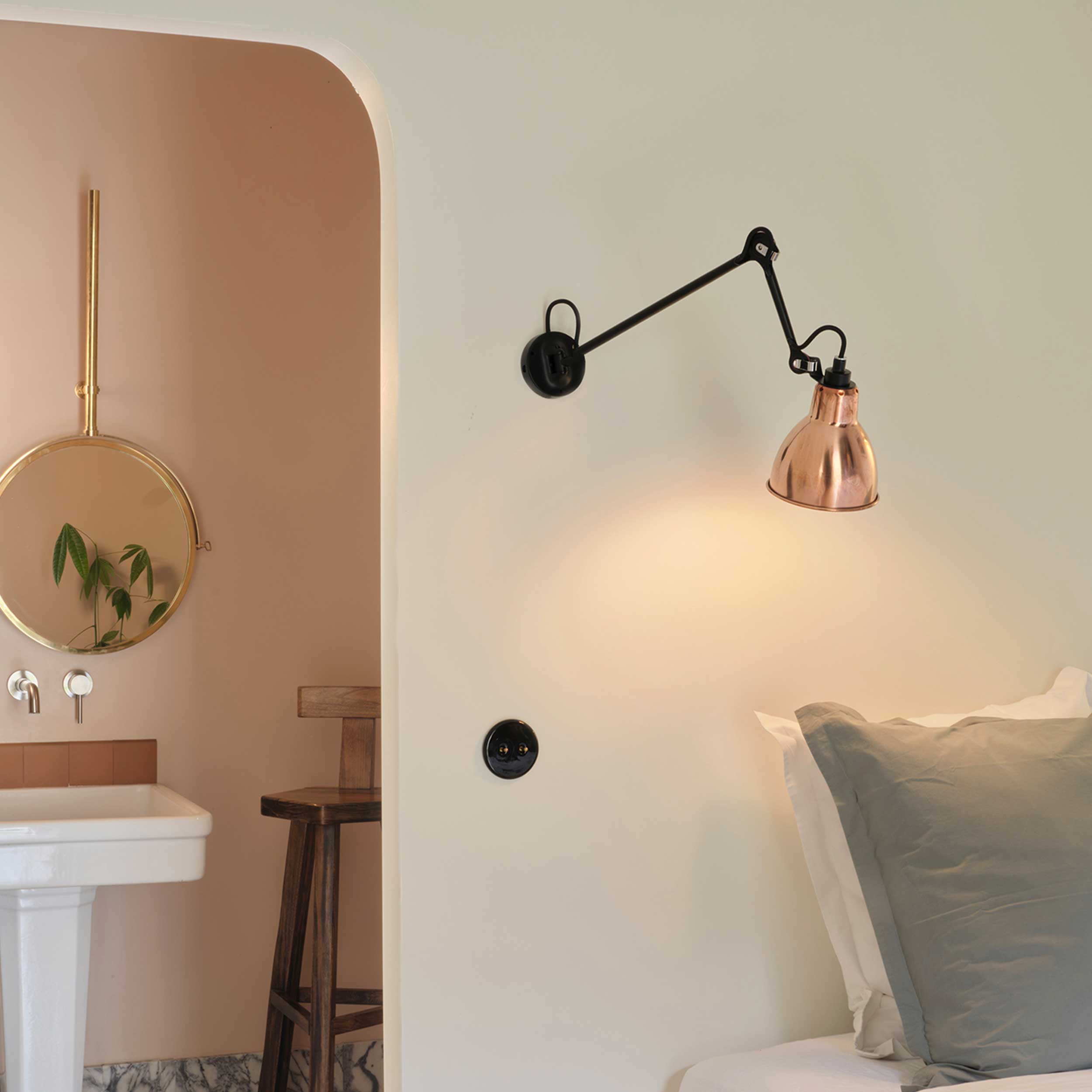 DCW éditions Lampe Gras N°122 E27 wall lamp