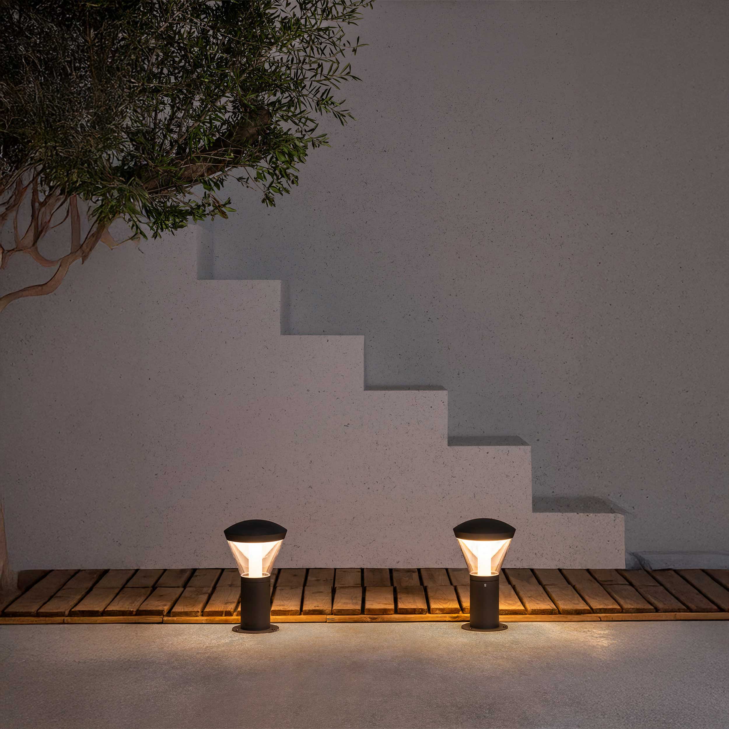 Faro Shelby LED column exterior light IP54