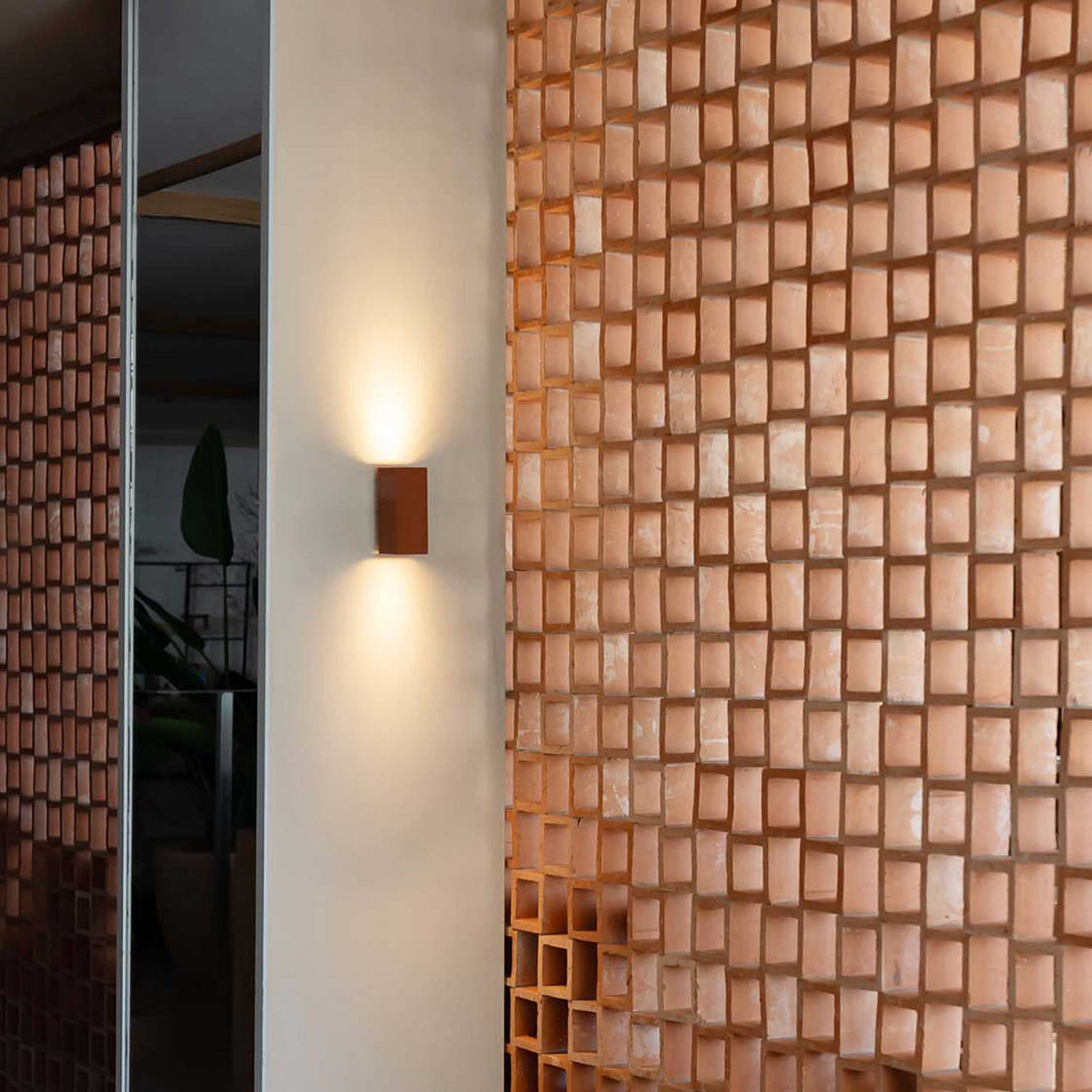 Faro Lune GU10 LED wall light