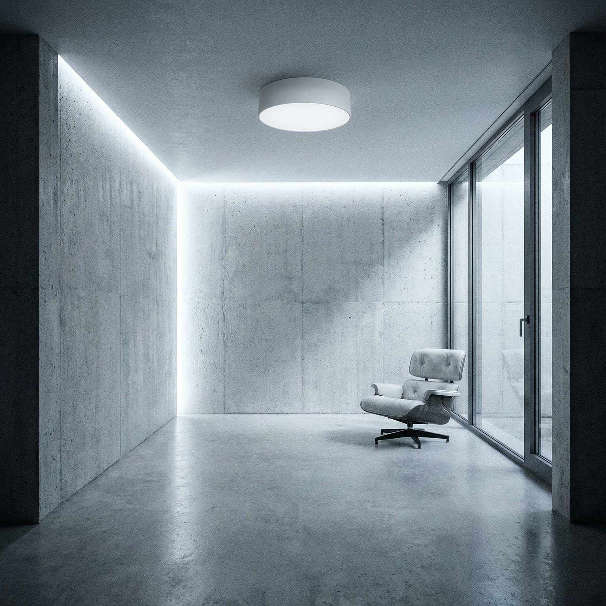 Fabio LED circular pendant light CCT