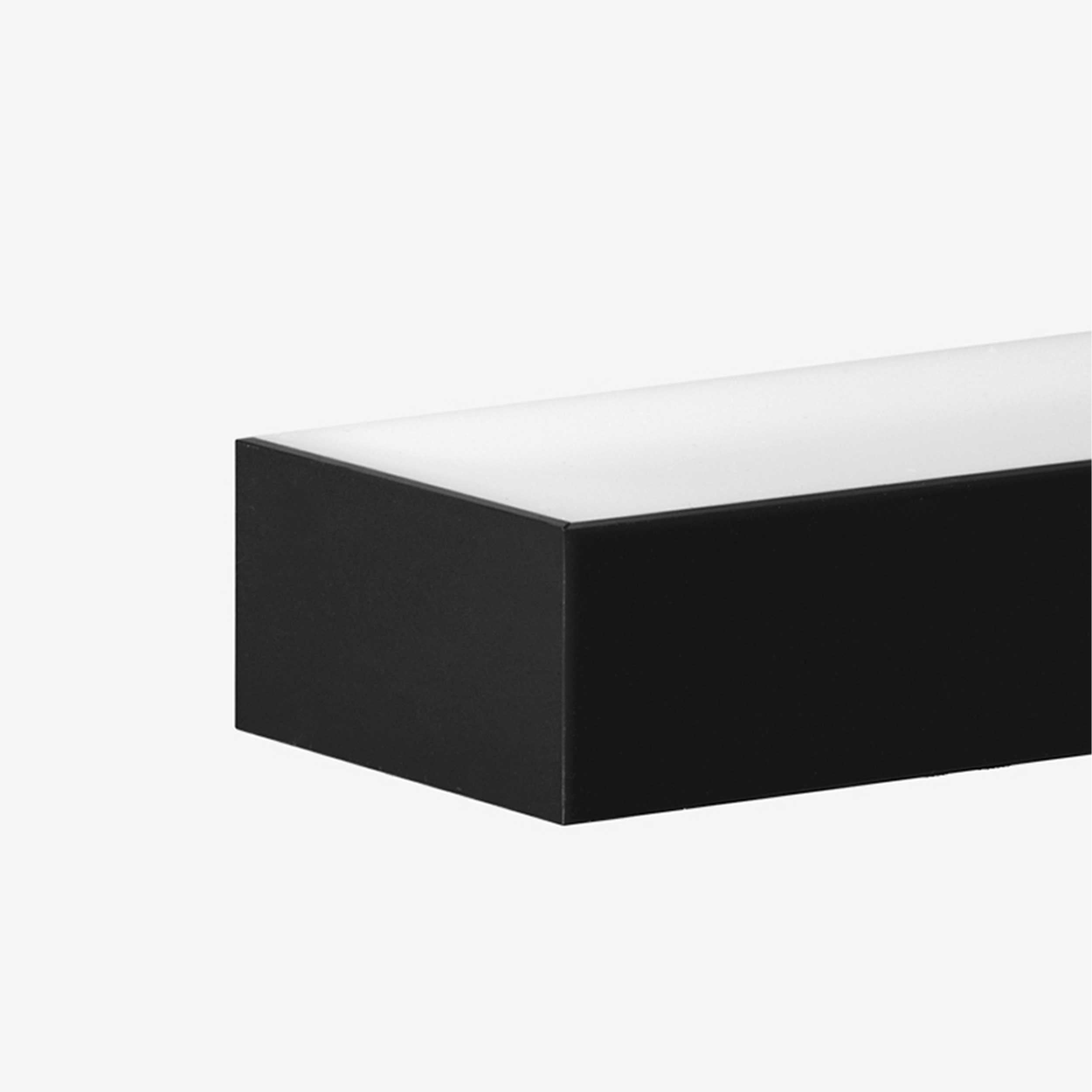 Lucis Izar II LED wall light