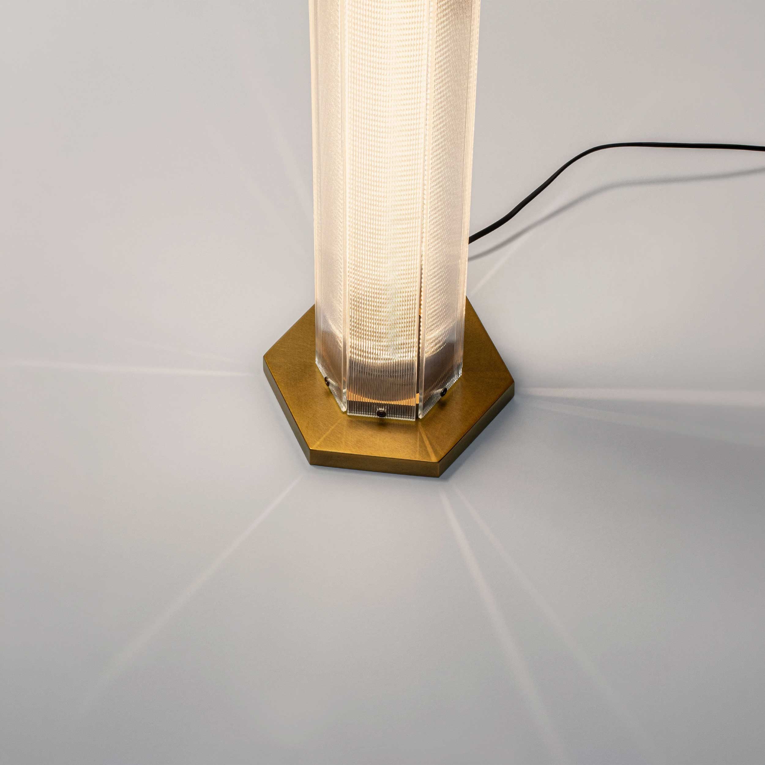 Nova Luce Essenzo LED table light