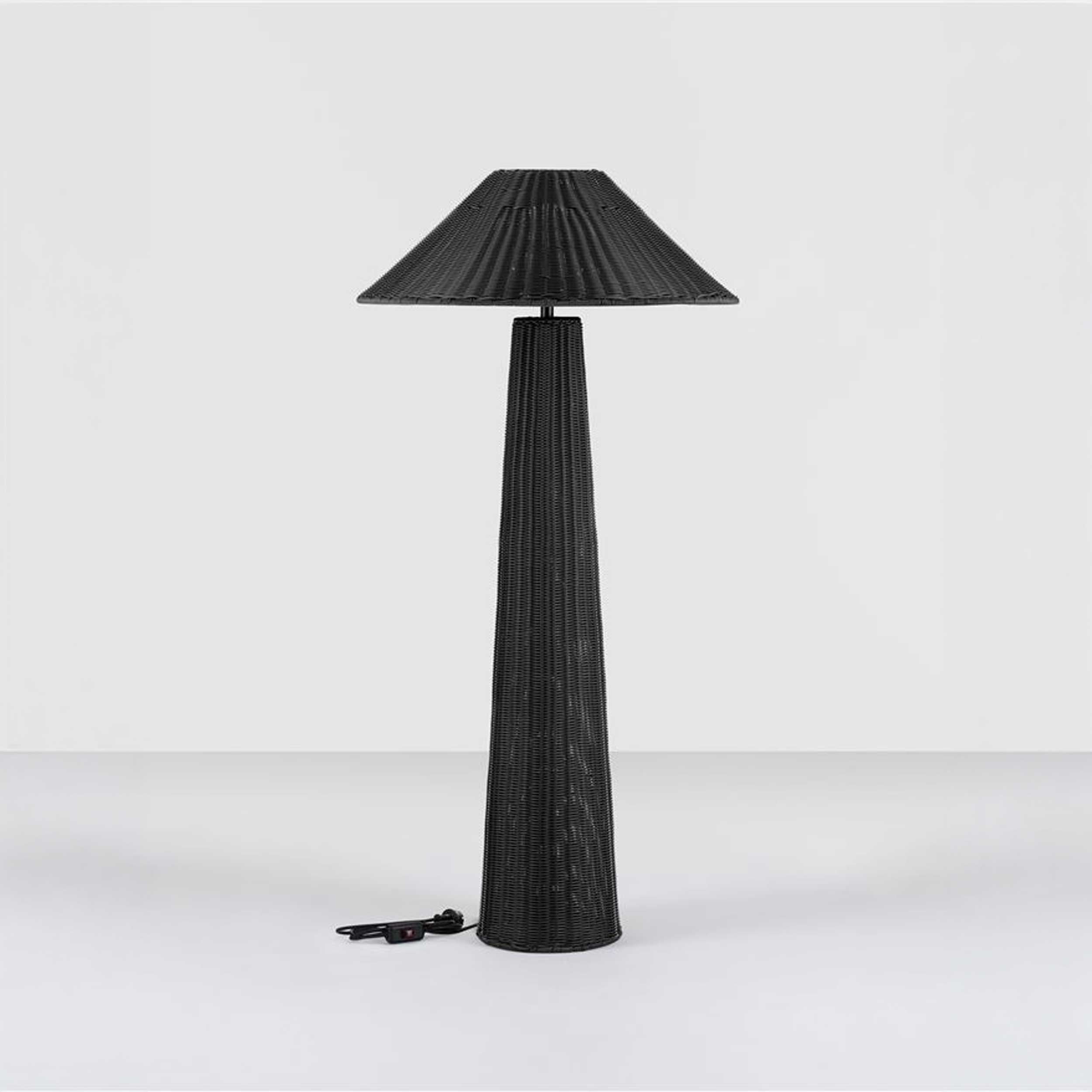 Nova Luce E27 base floor light