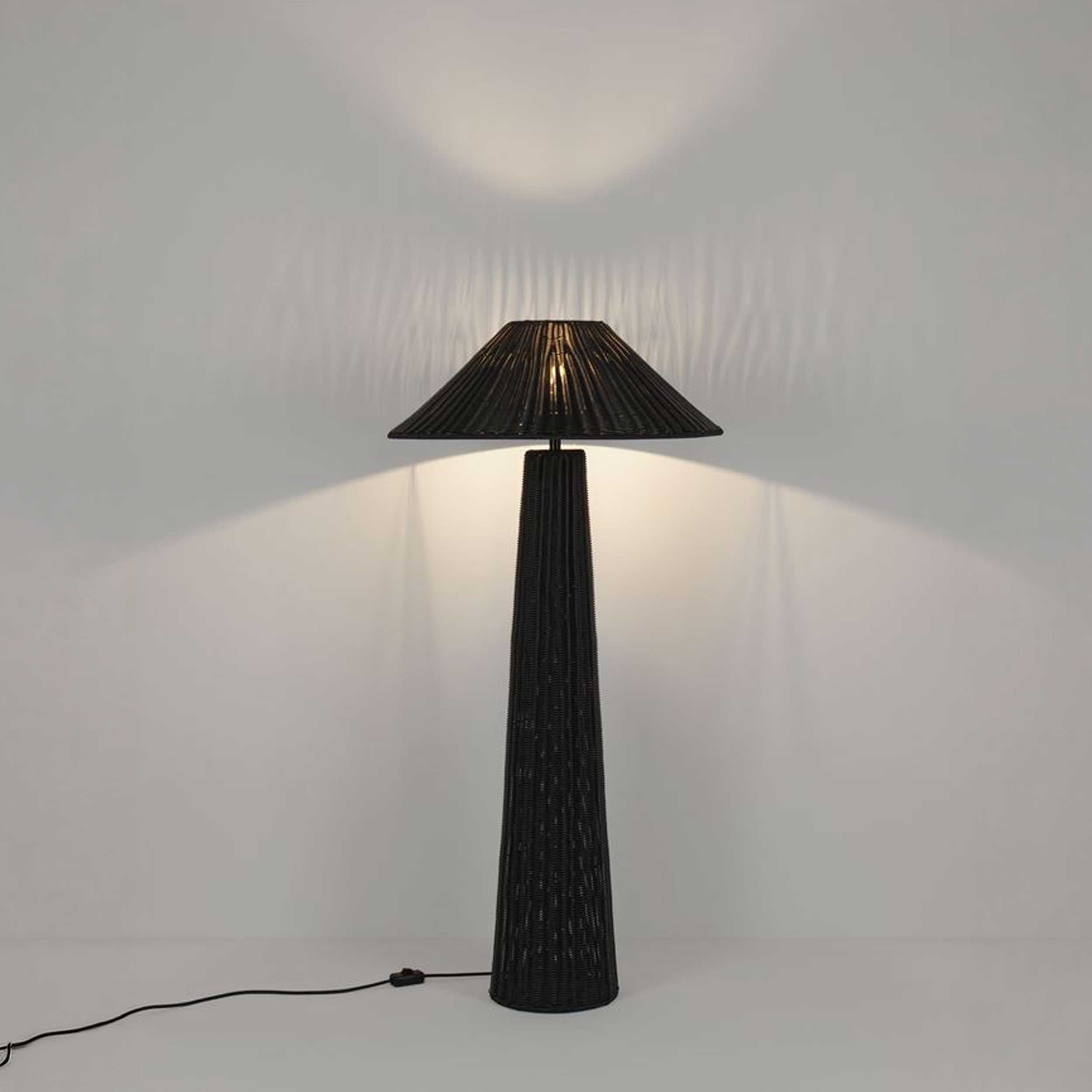 Nova Luce E27 base floor light