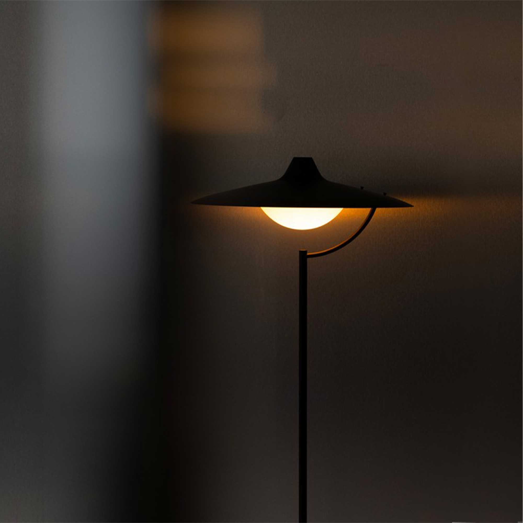 DCW éditions Biny LED floor lamp