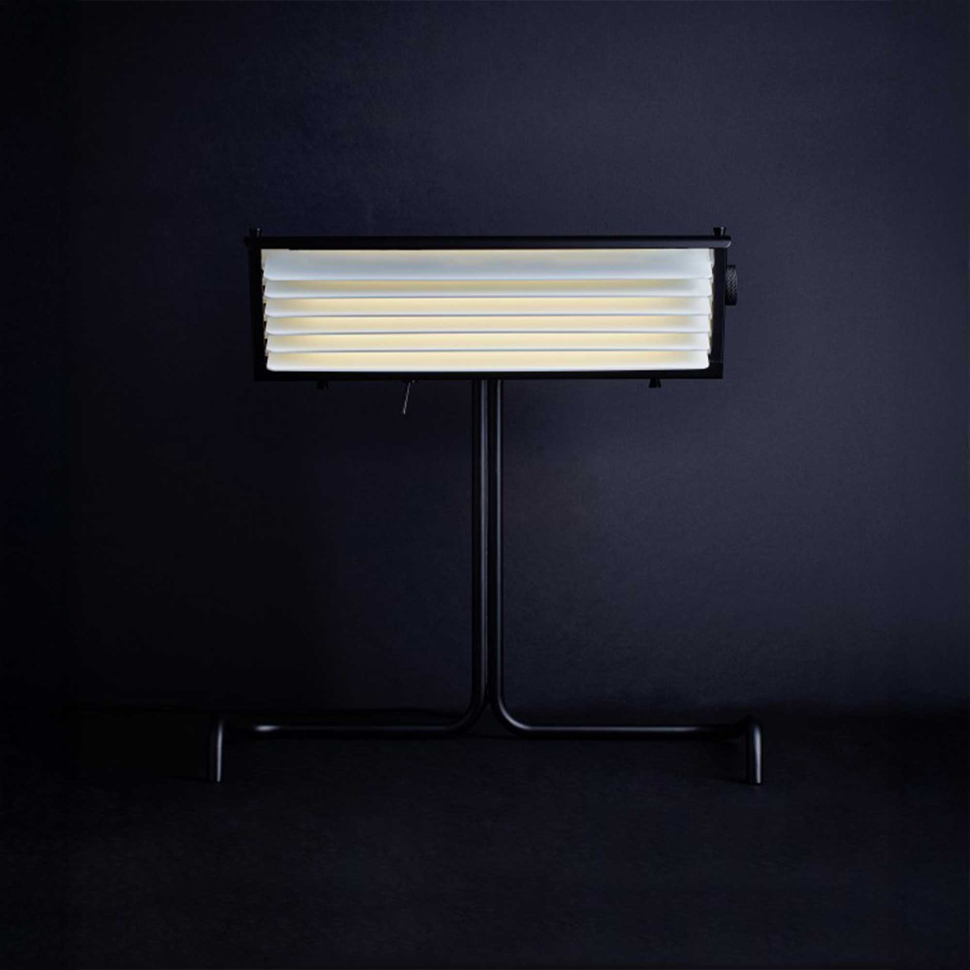 DCW éditions Biny LED table lamp