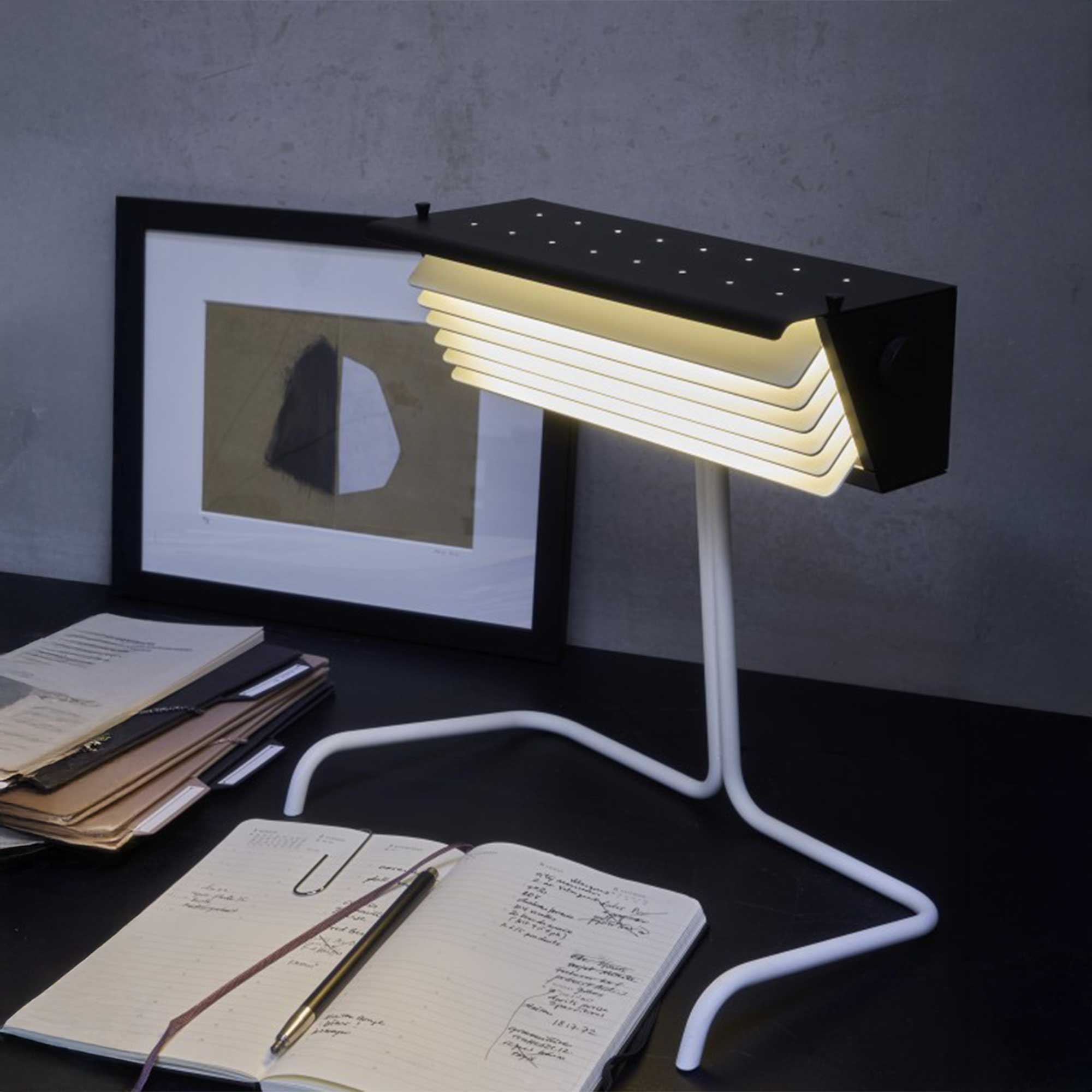 DCW éditions Biny LED table lamp