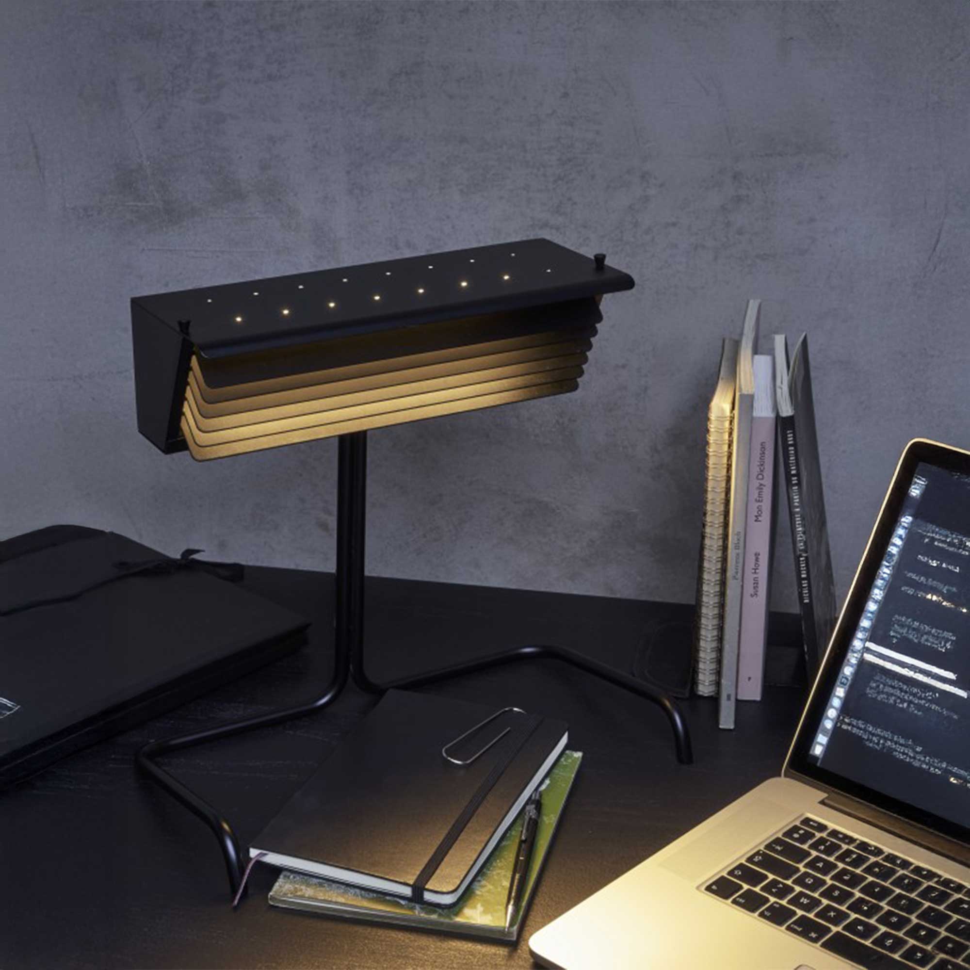 DCW éditions Biny LED table lamp