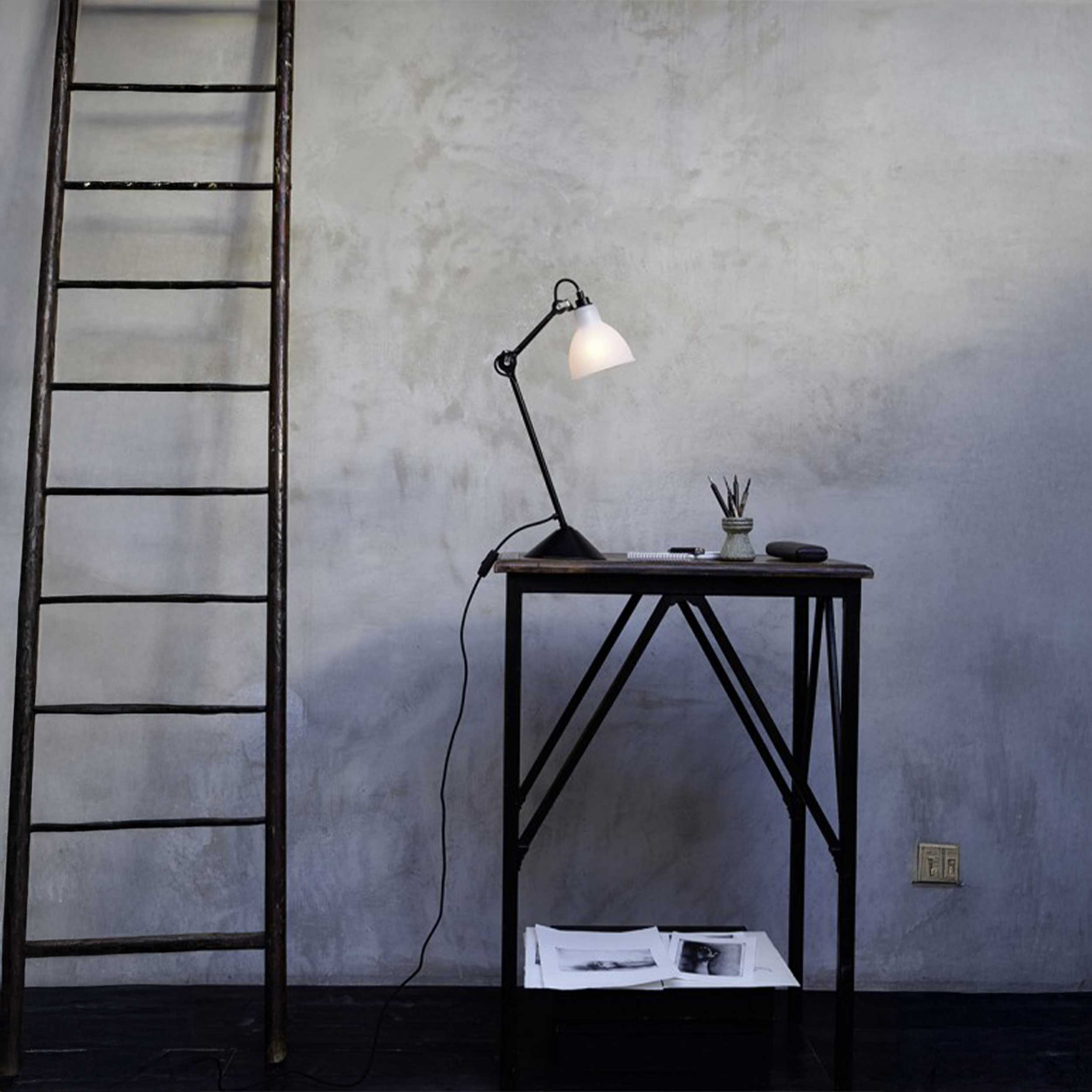 DCW éditions Lampe Gras N°205 E14 table lamp