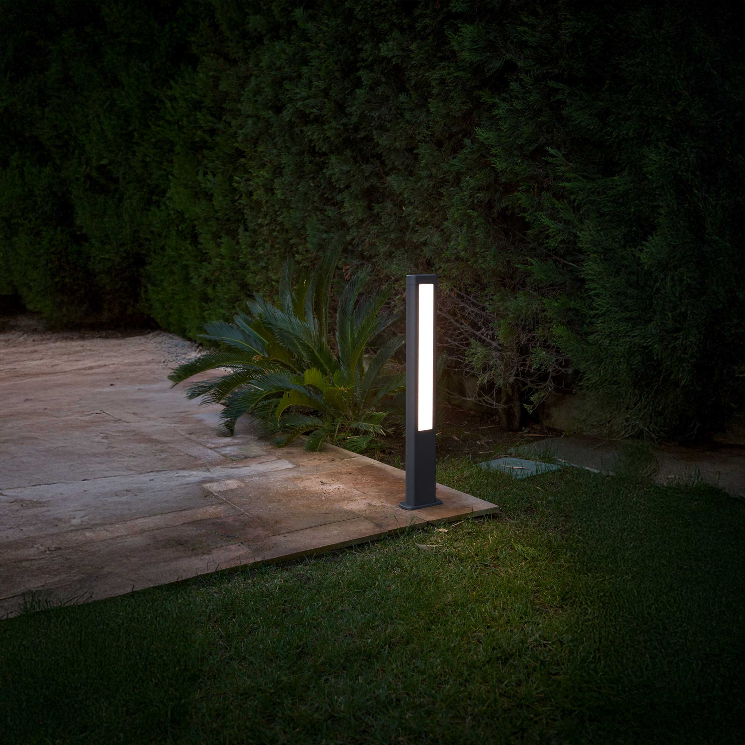 Faro Nanda LED column exterior light IP54