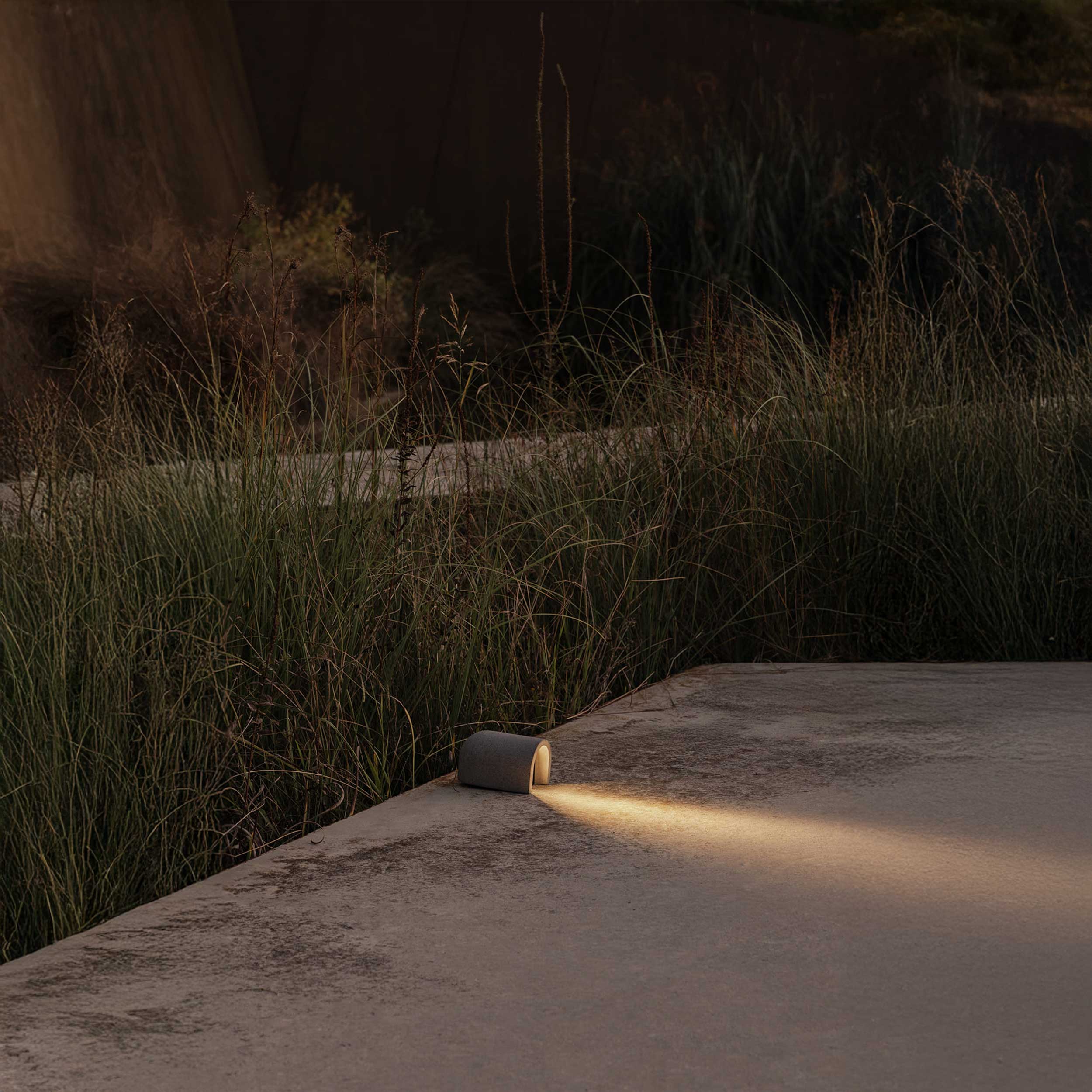 Faro Iglu LED exterior column light IP65