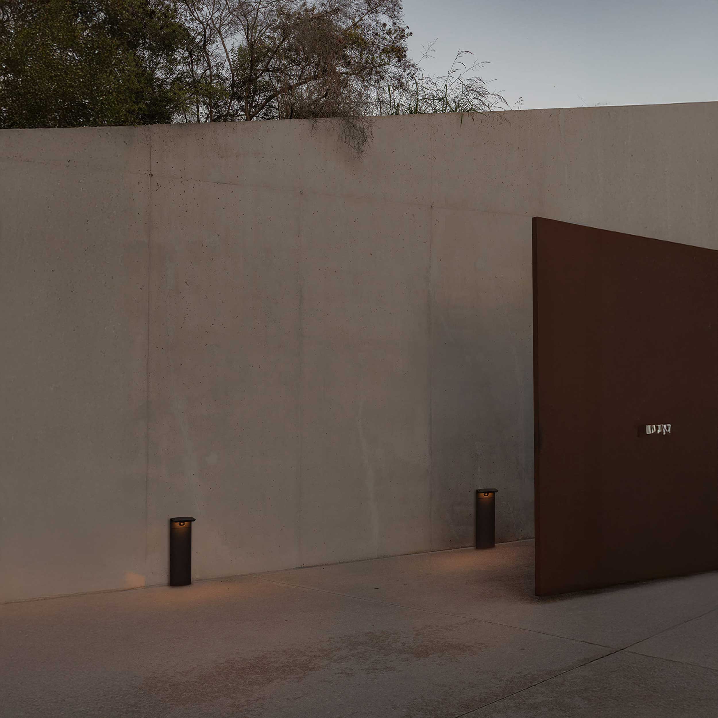 Faro Luma LED column exterior light IP65