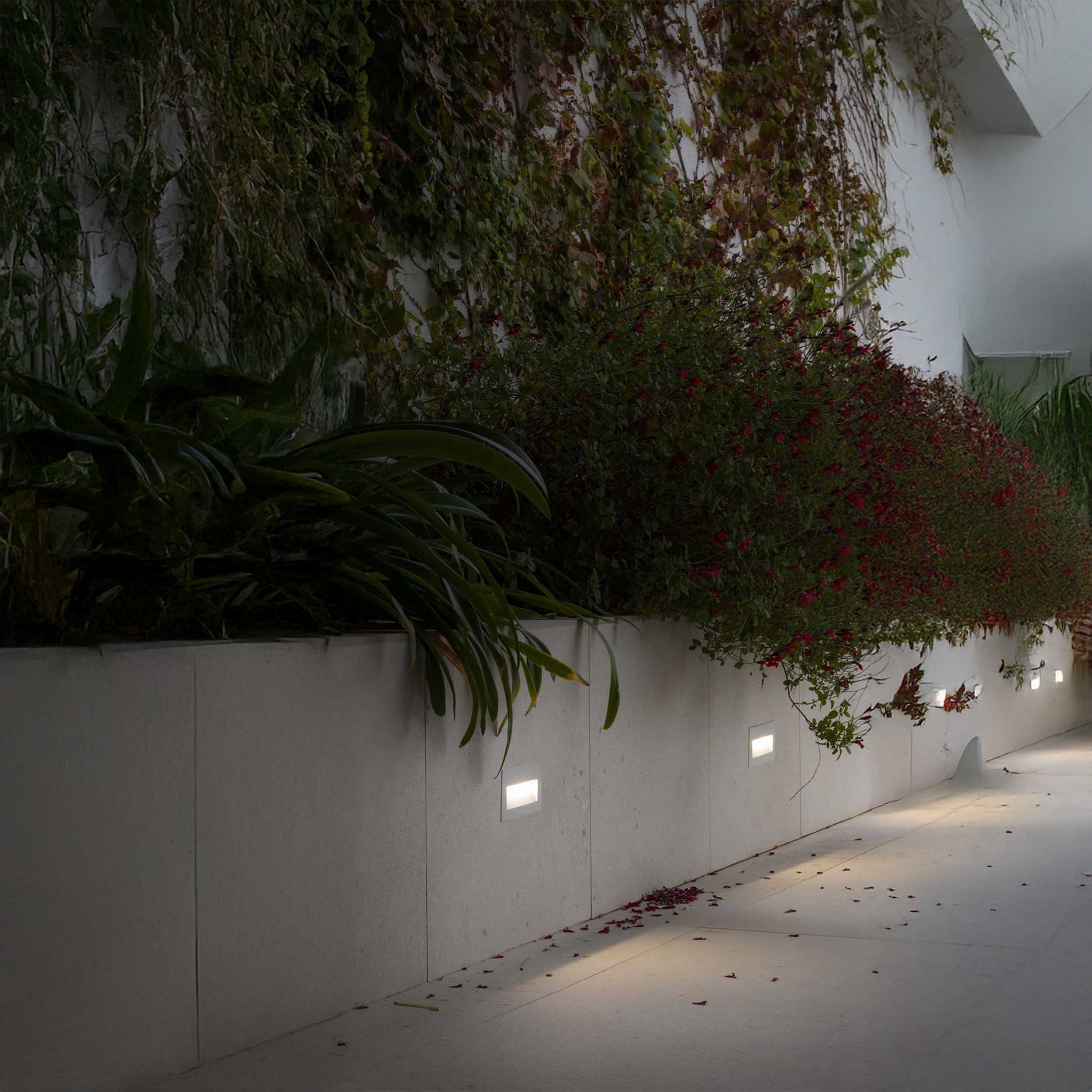 Faro Mani LED recessed exterior light IP65