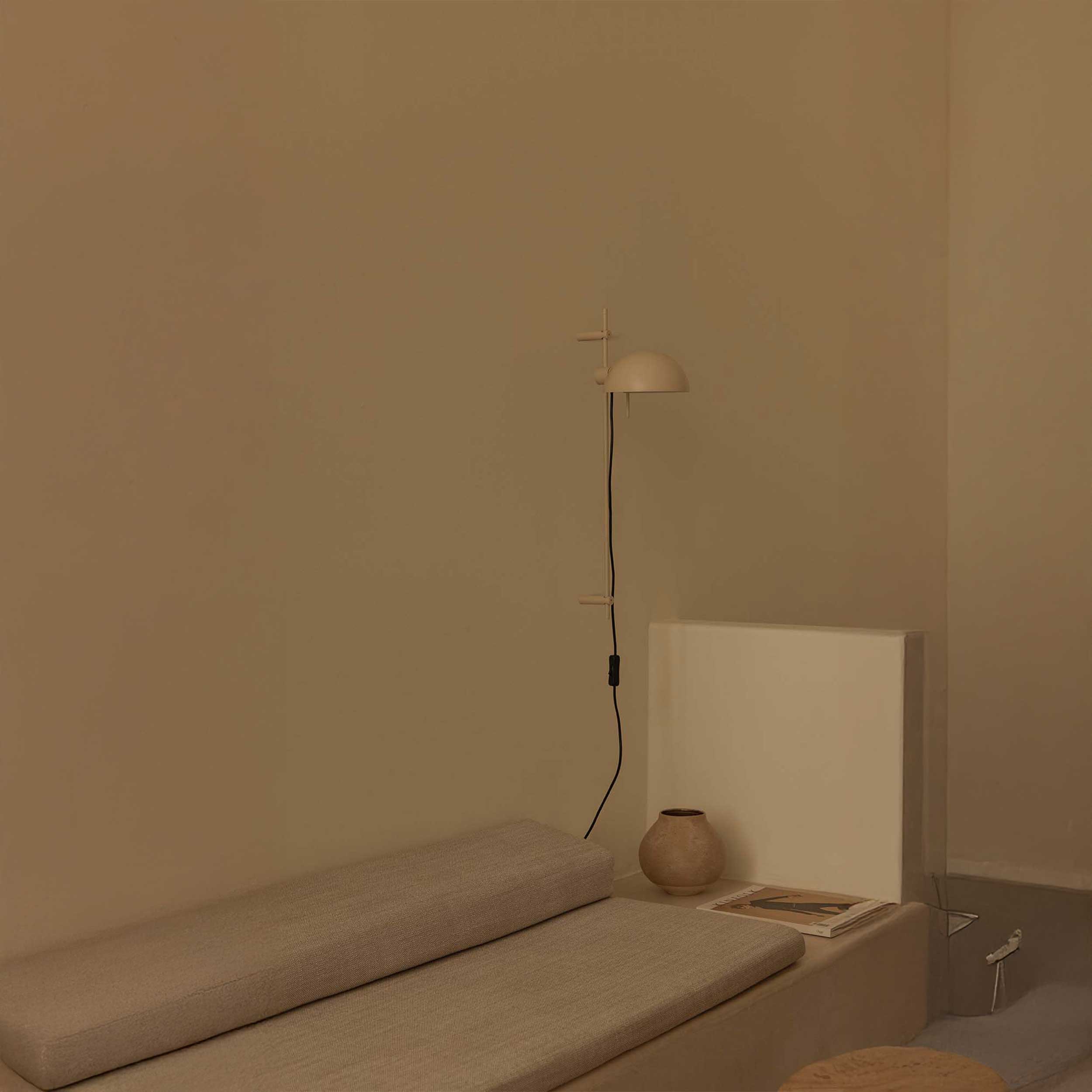 Faro Matilda E14 wall light with adjustable arm