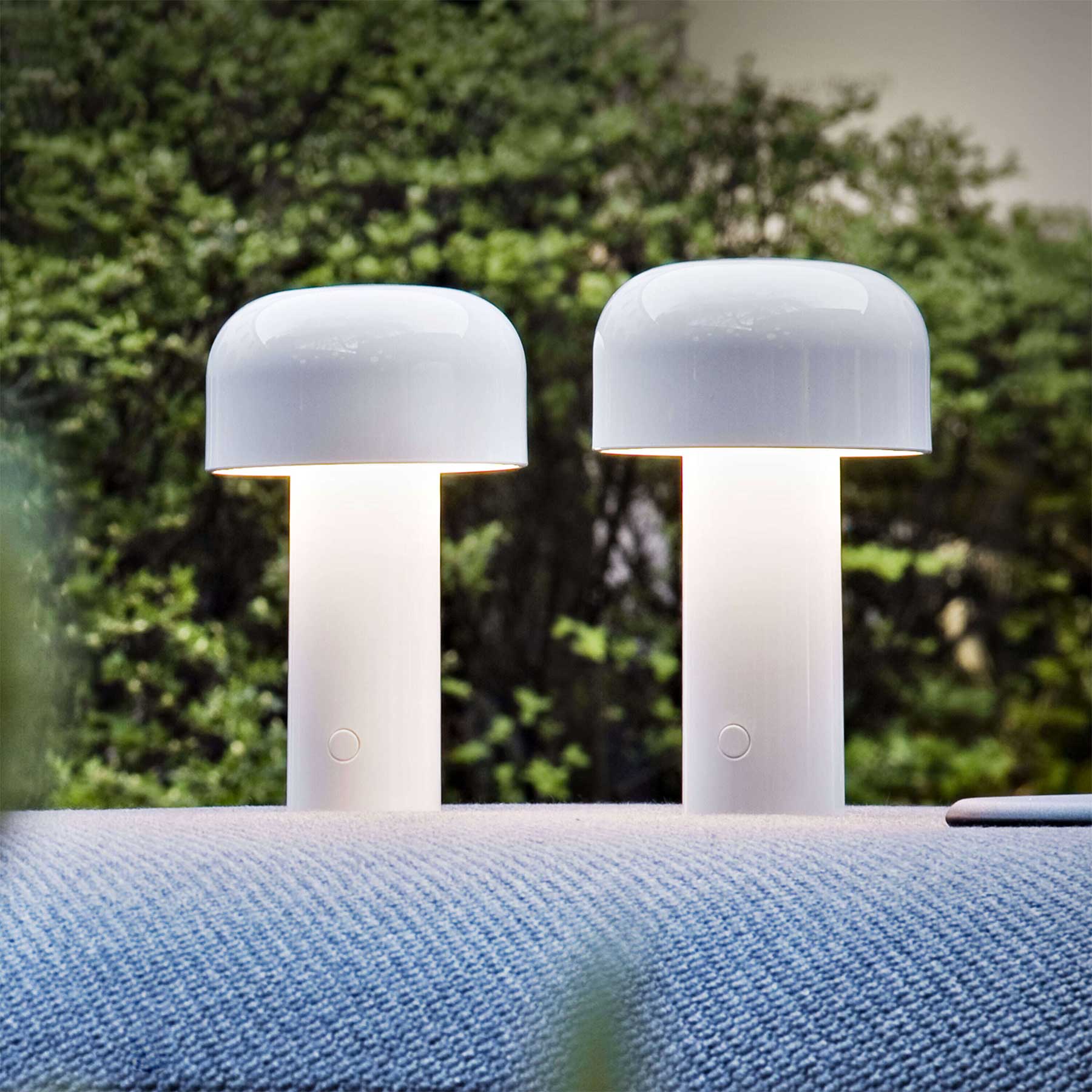 Flos Bellhop LED stolní přenosné svítidlo