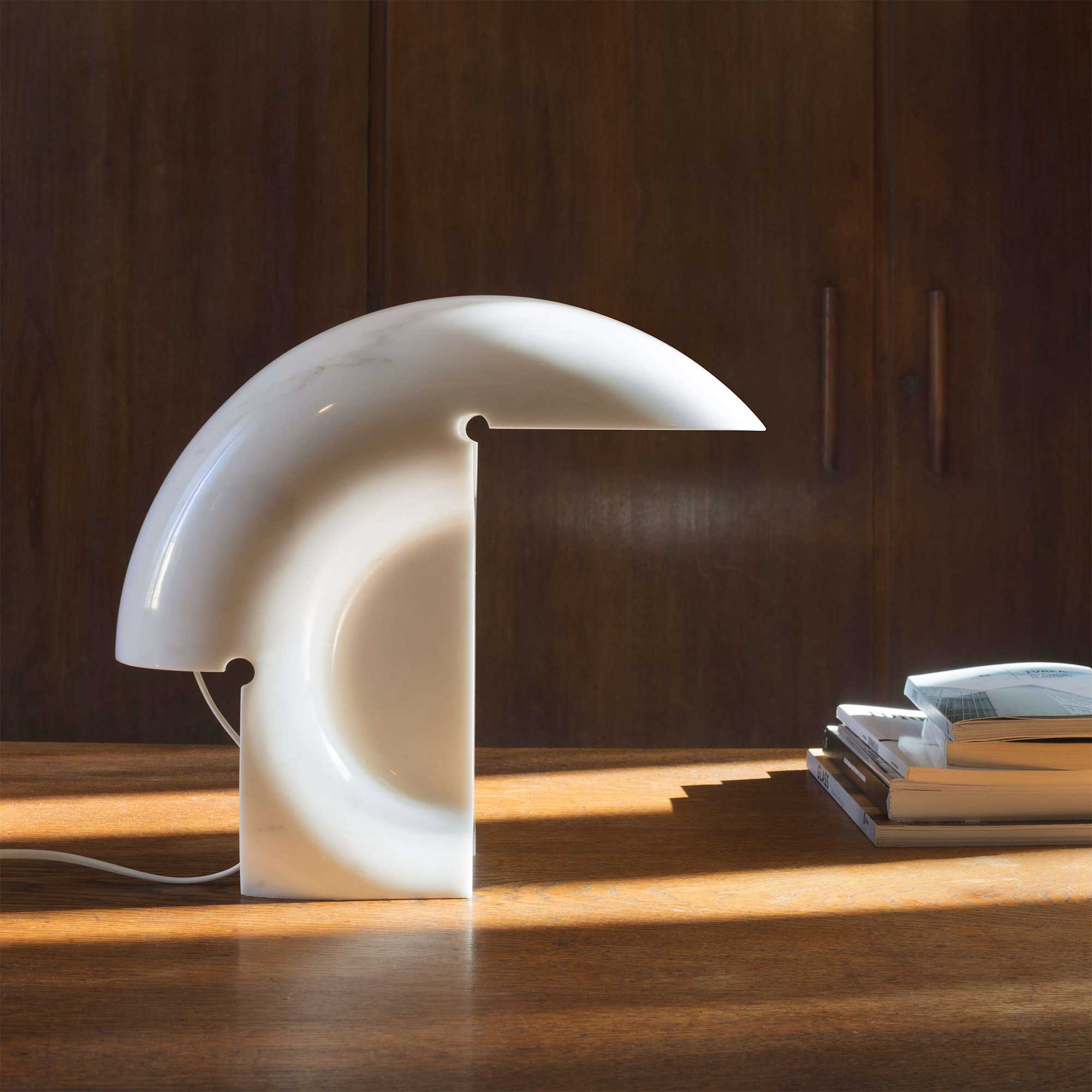Flos Biagio E27 ikonická stolní lampa