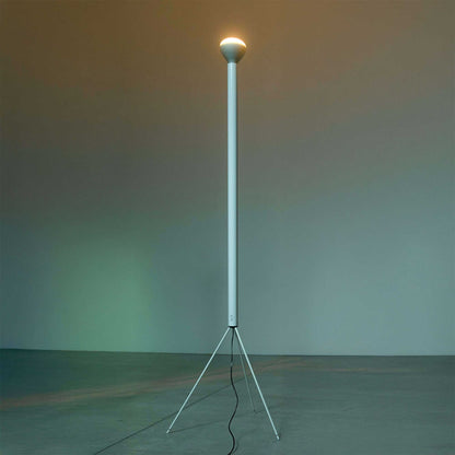 Flos Luminator E27 ikonická stojací lampa