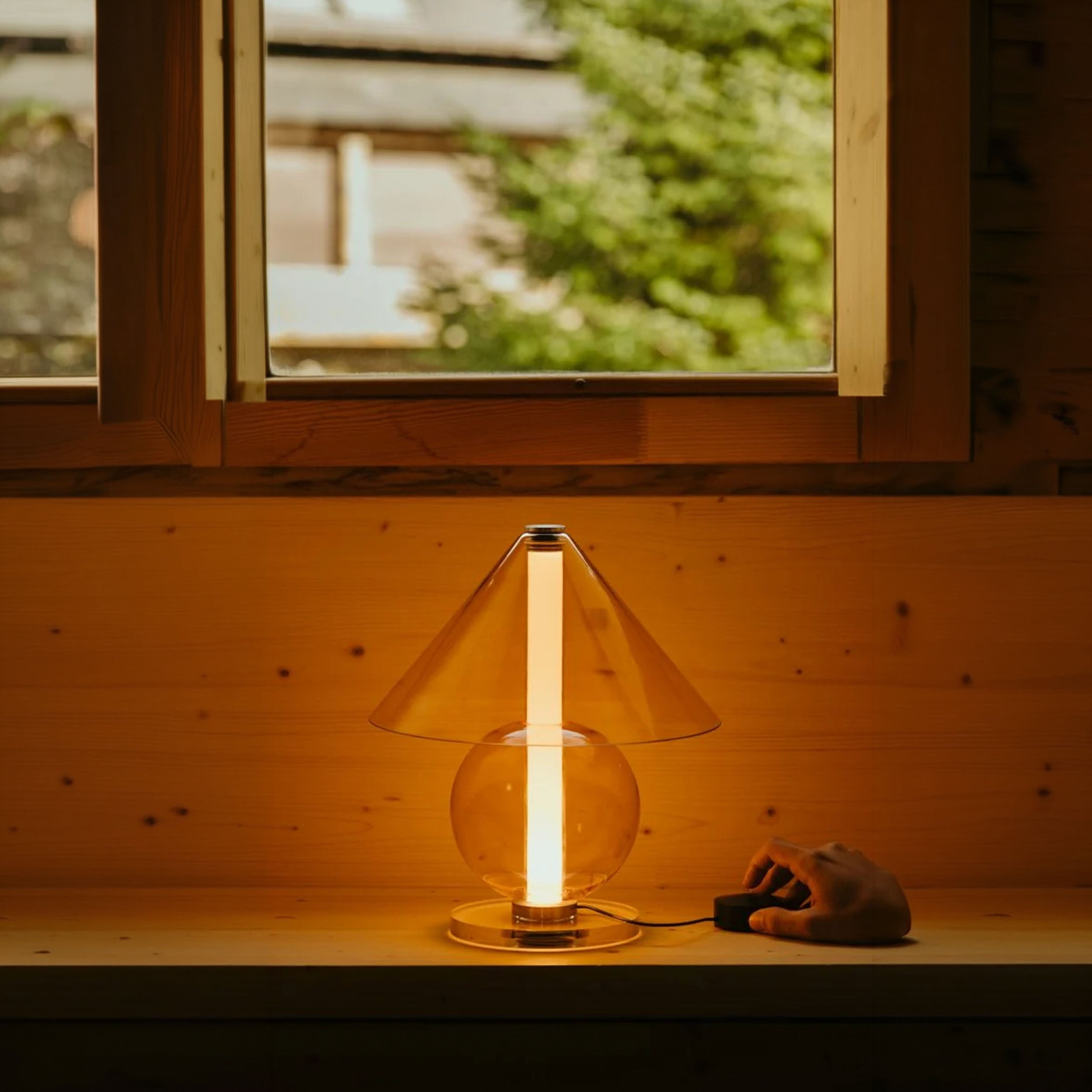 Marset Fragile LED table light