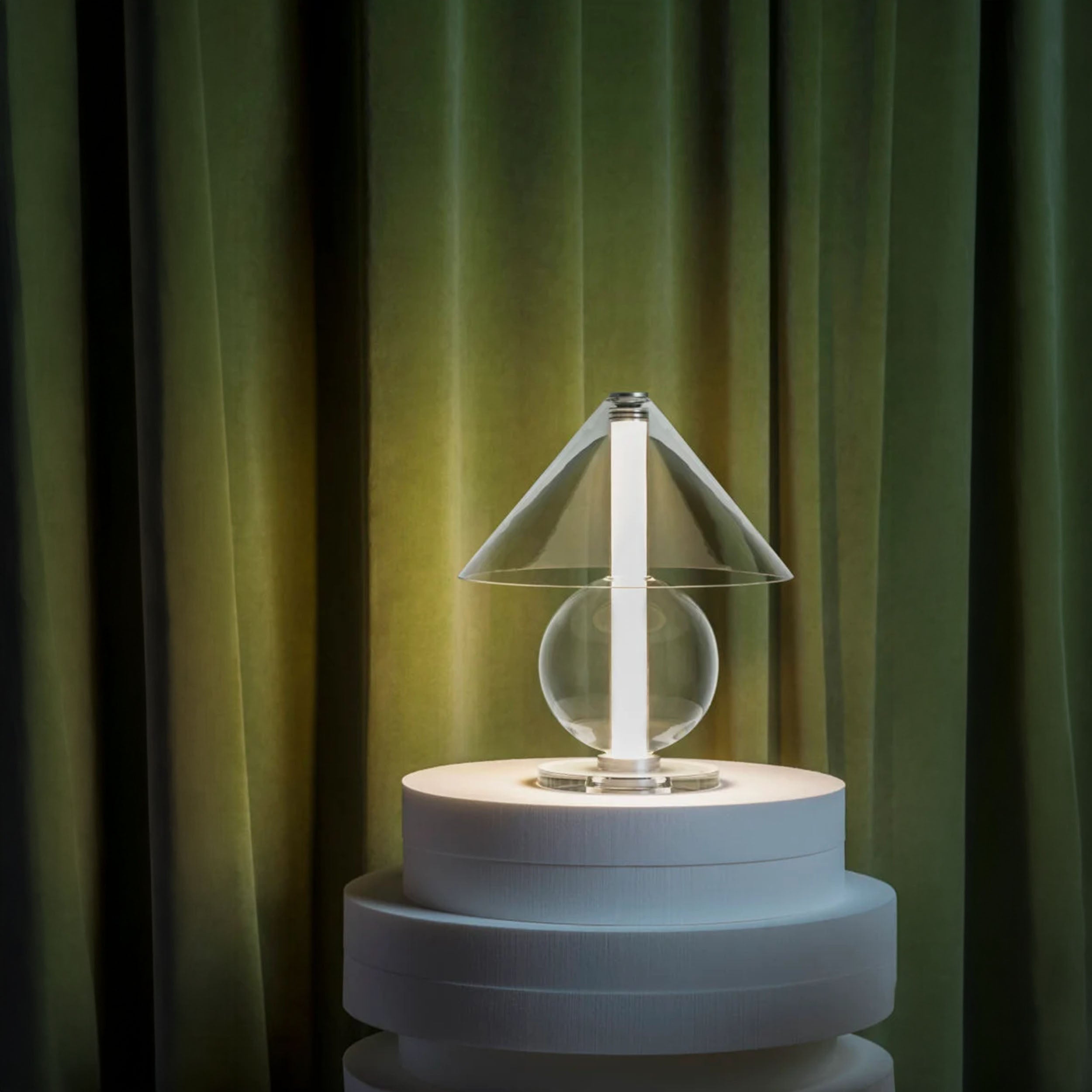 Marset Fragile LED table light