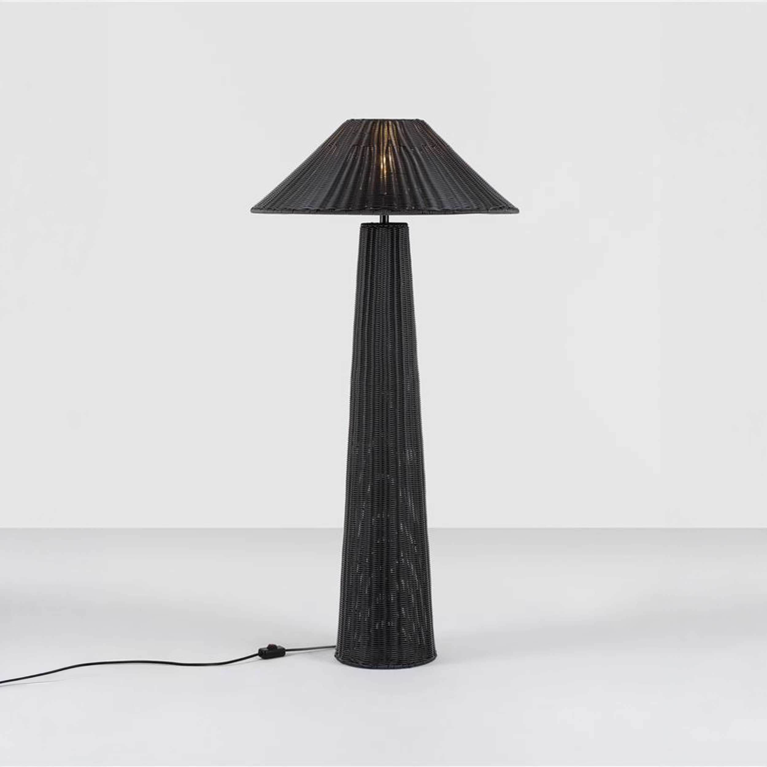 Nova Luce E27 base floor light