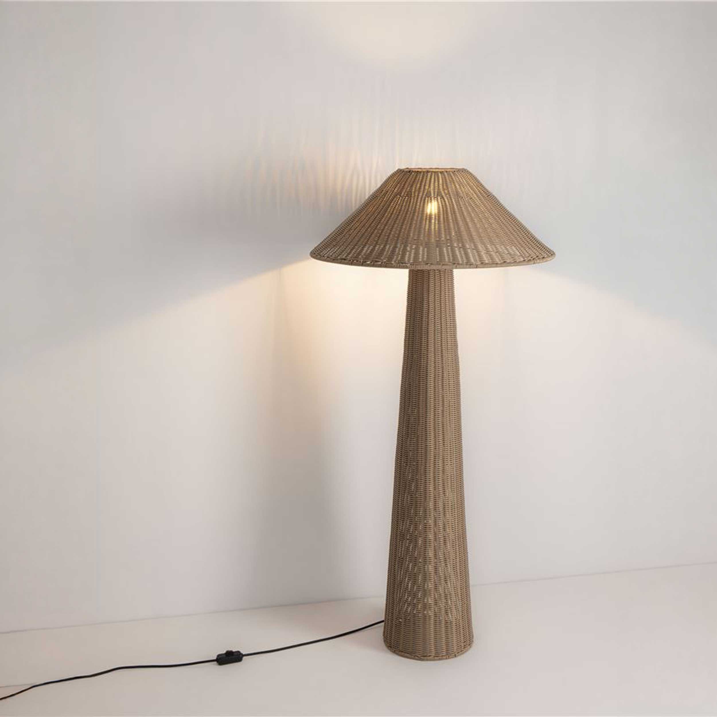 Nova Luce E27 base floor light