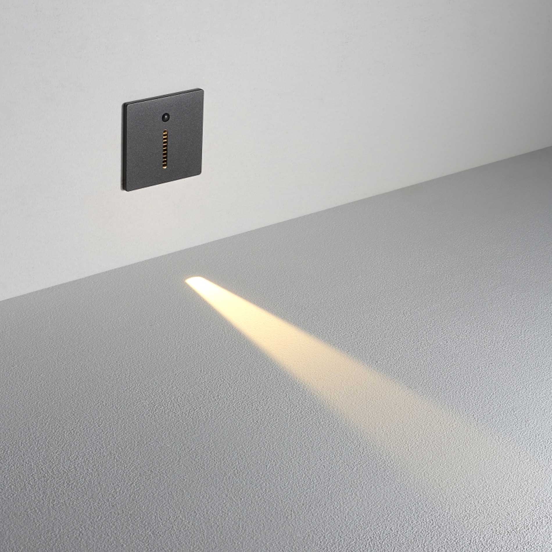 Ascend LED schodišťové zápustné svítidlo s pohybovým senzorem