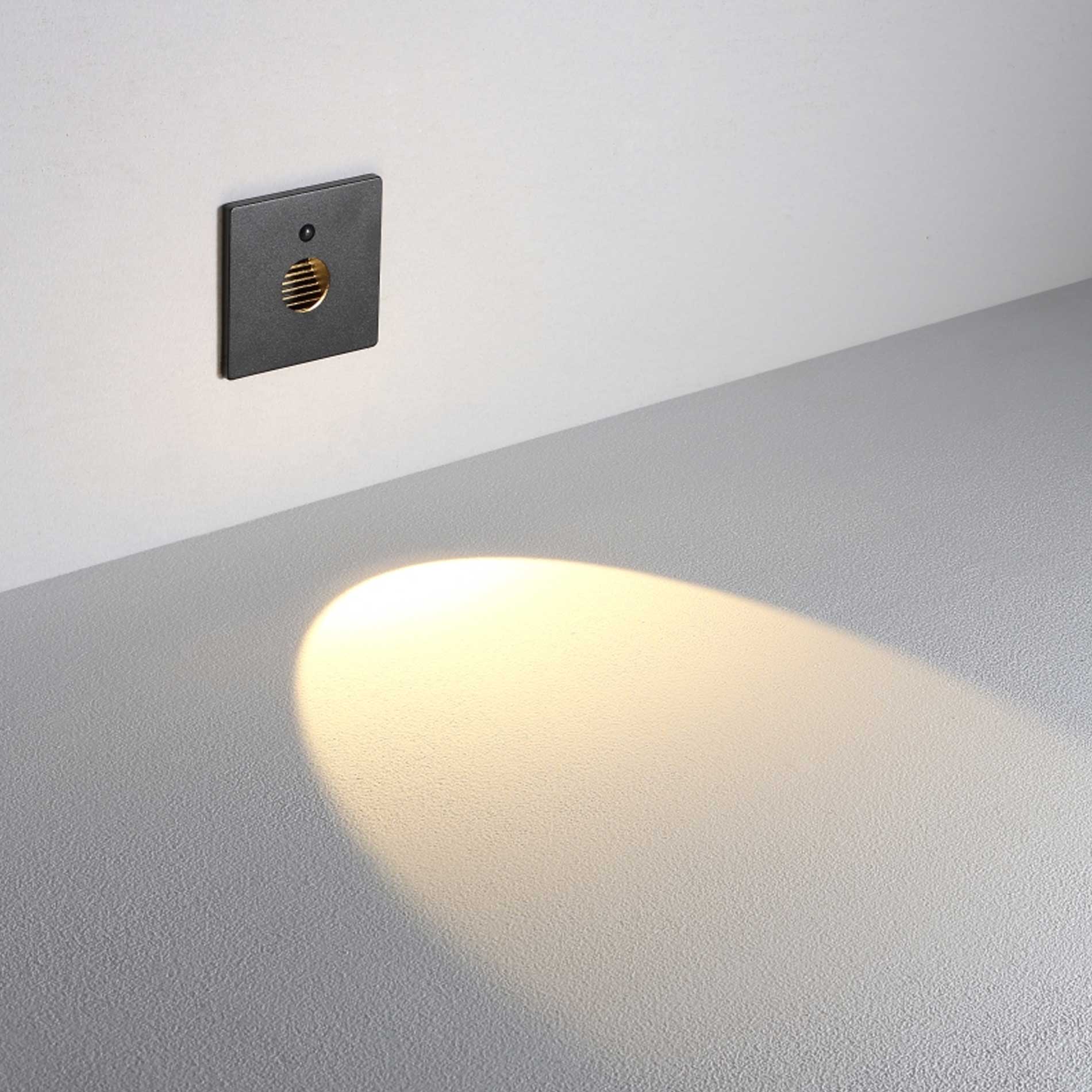 Ascend LED schodišťové zápustné svítidlo s pohybovým senzorem
