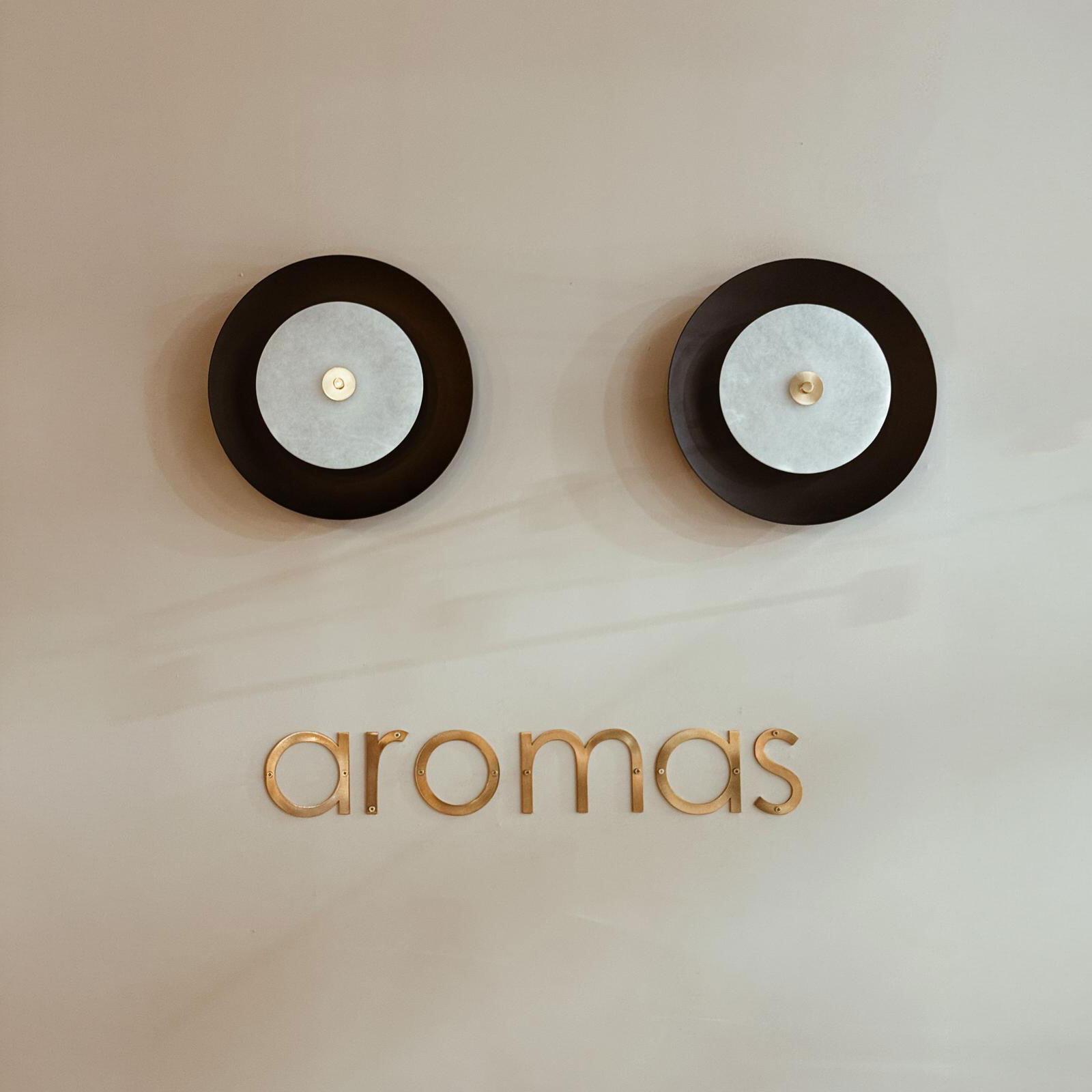 Aromas Coss LED surface-mounted light