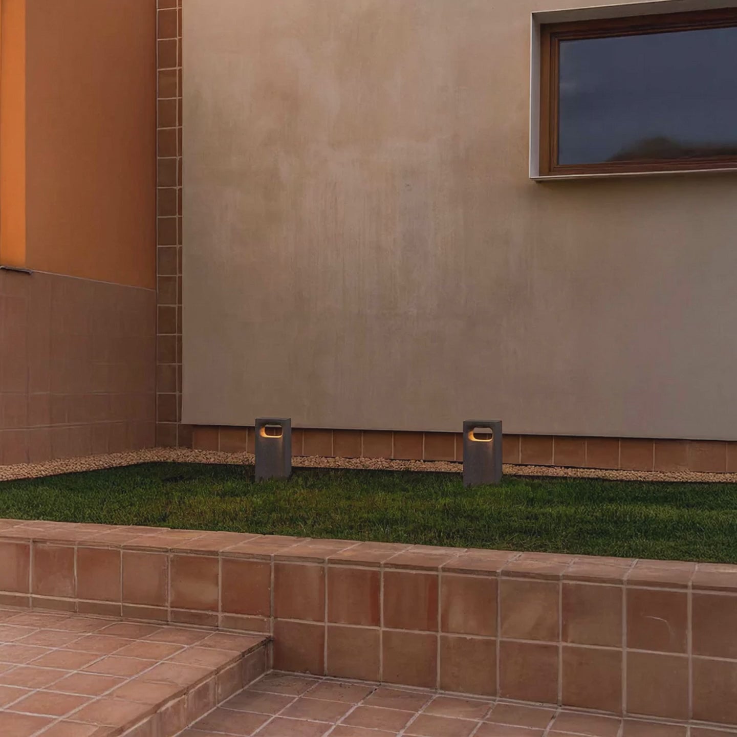 Faro Glint LED column exterior light IP55