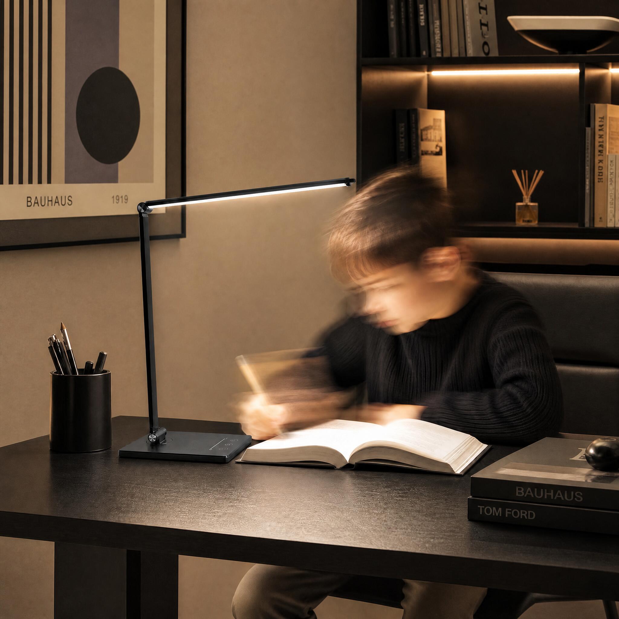 VK Light Nia Square LED table light dimmable 3CCT